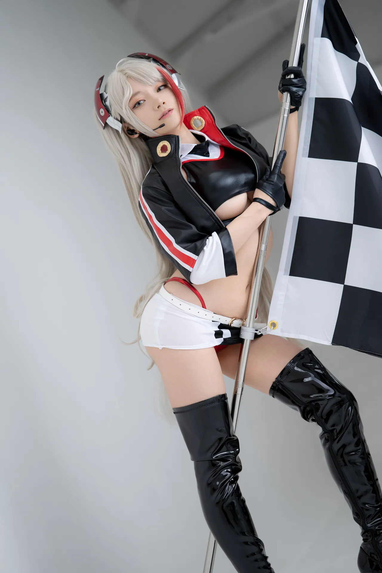 尊みを感じて桜井 Prinz Eugen-erohere8.webp